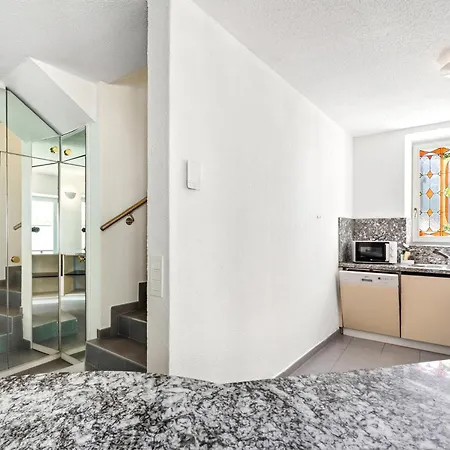 Apartment Charm Aldesago *